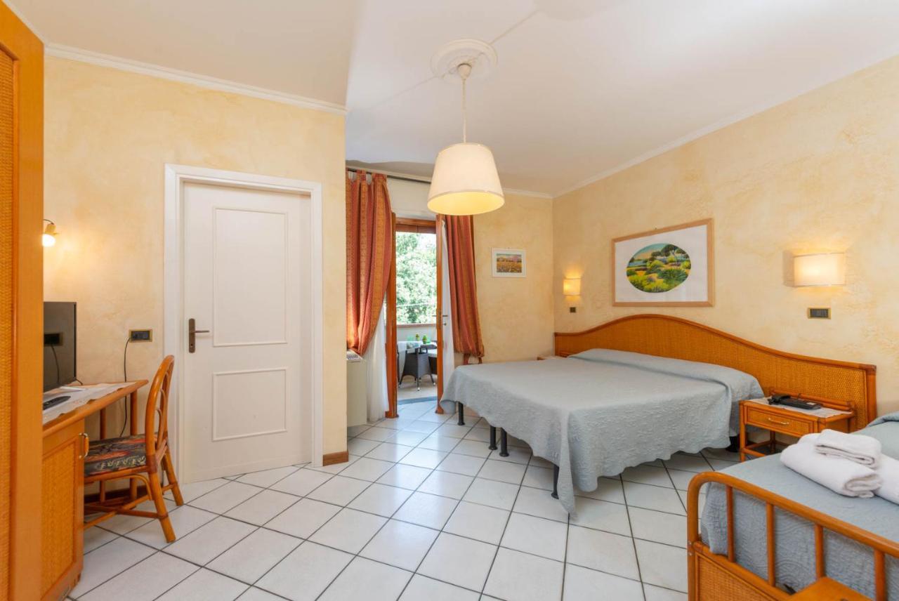 Hotel Kyrton Forte dei Marmi Exteriör bild