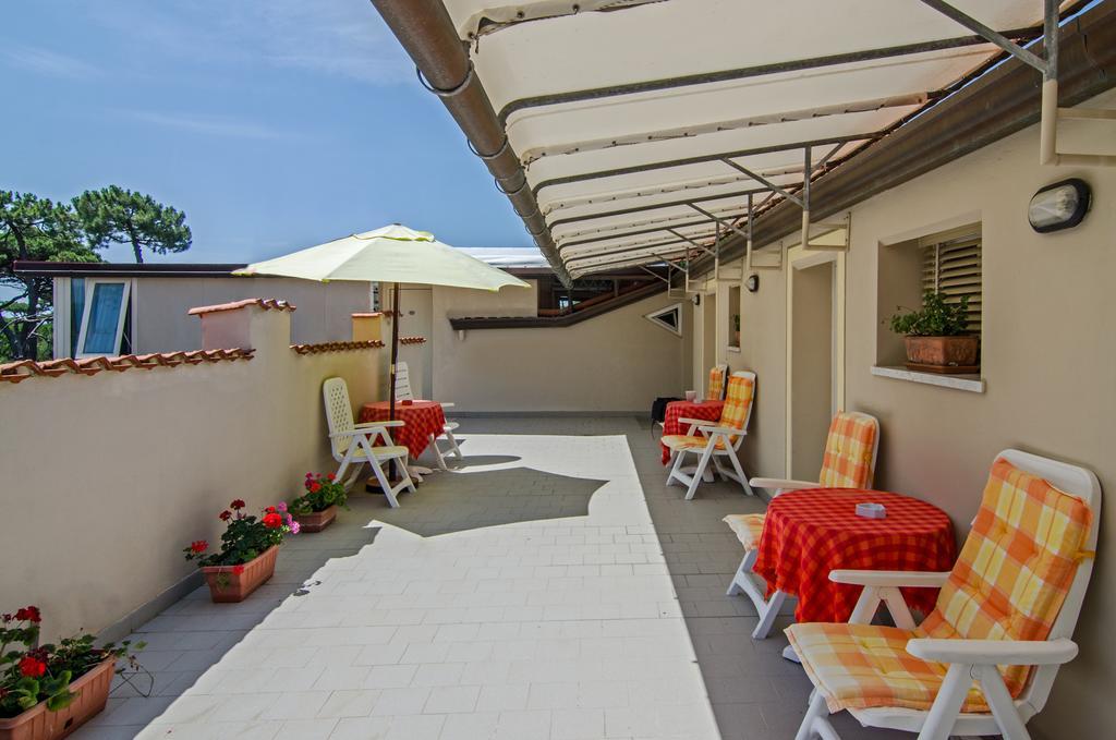 Hotel Kyrton Forte dei Marmi Exteriör bild