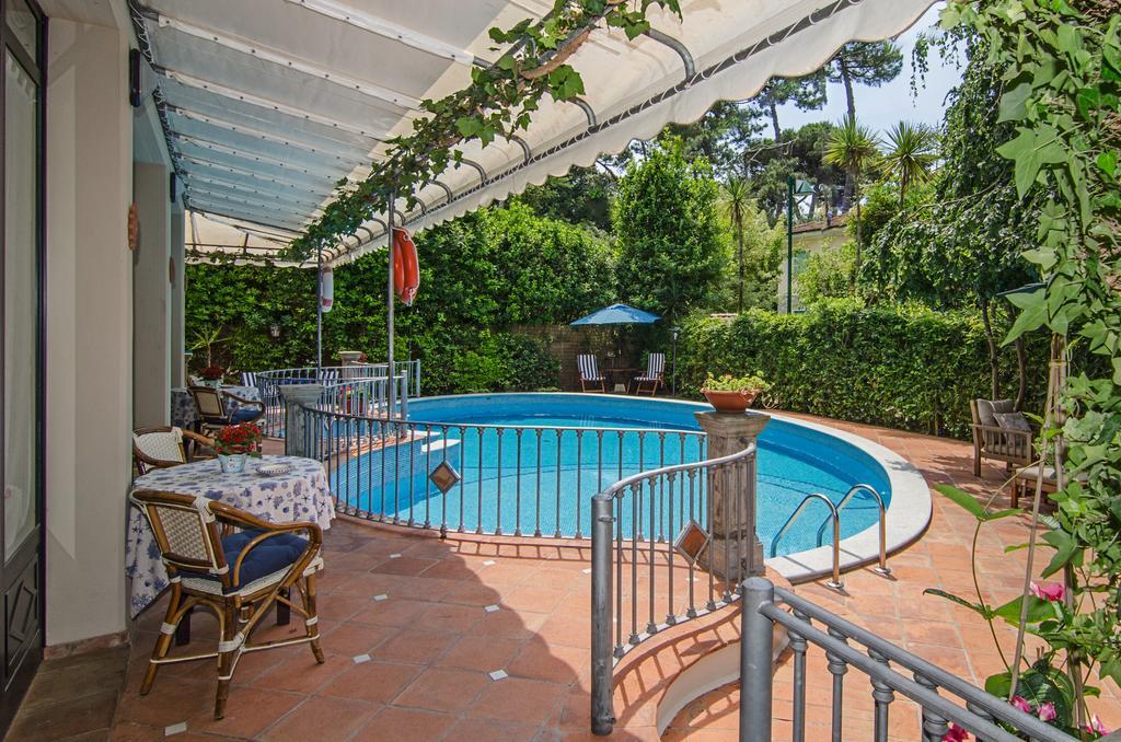 Hotel Kyrton Forte dei Marmi Exteriör bild