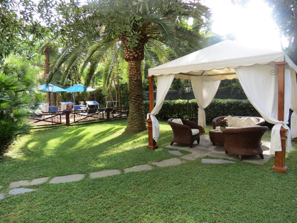 Hotel Kyrton Forte dei Marmi Exteriör bild