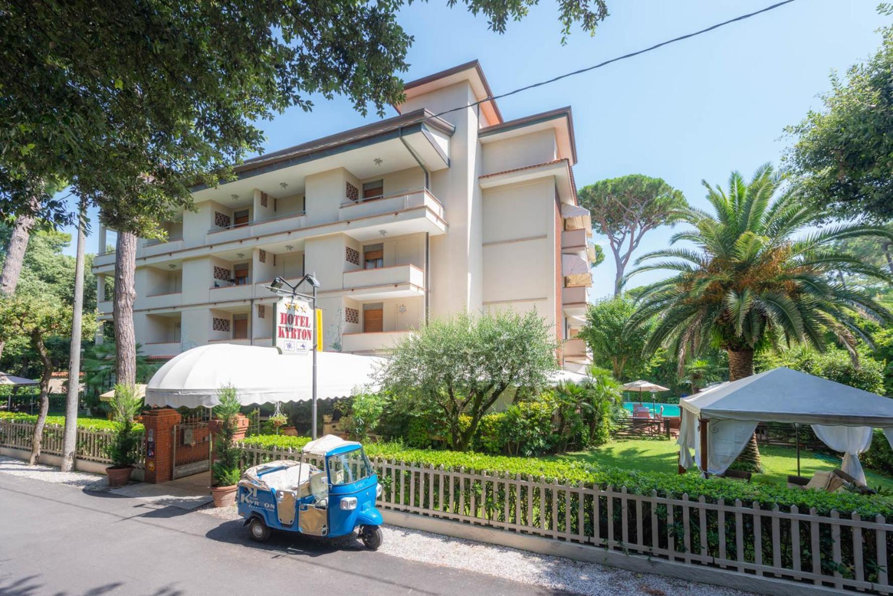 Hotel Kyrton Forte dei Marmi Exteriör bild